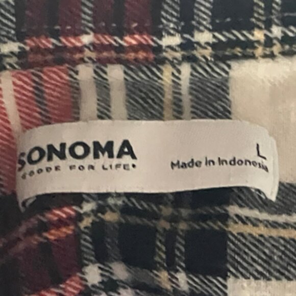 Three Large Flannel Shirts - Picture 5 of 7